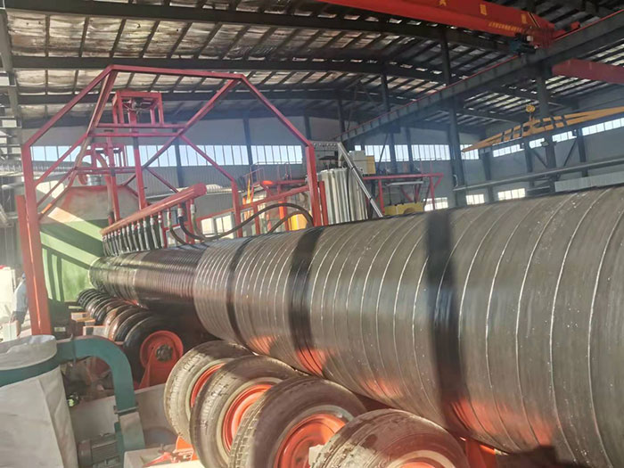 聚氨酯噴涂纏繞保溫管加工